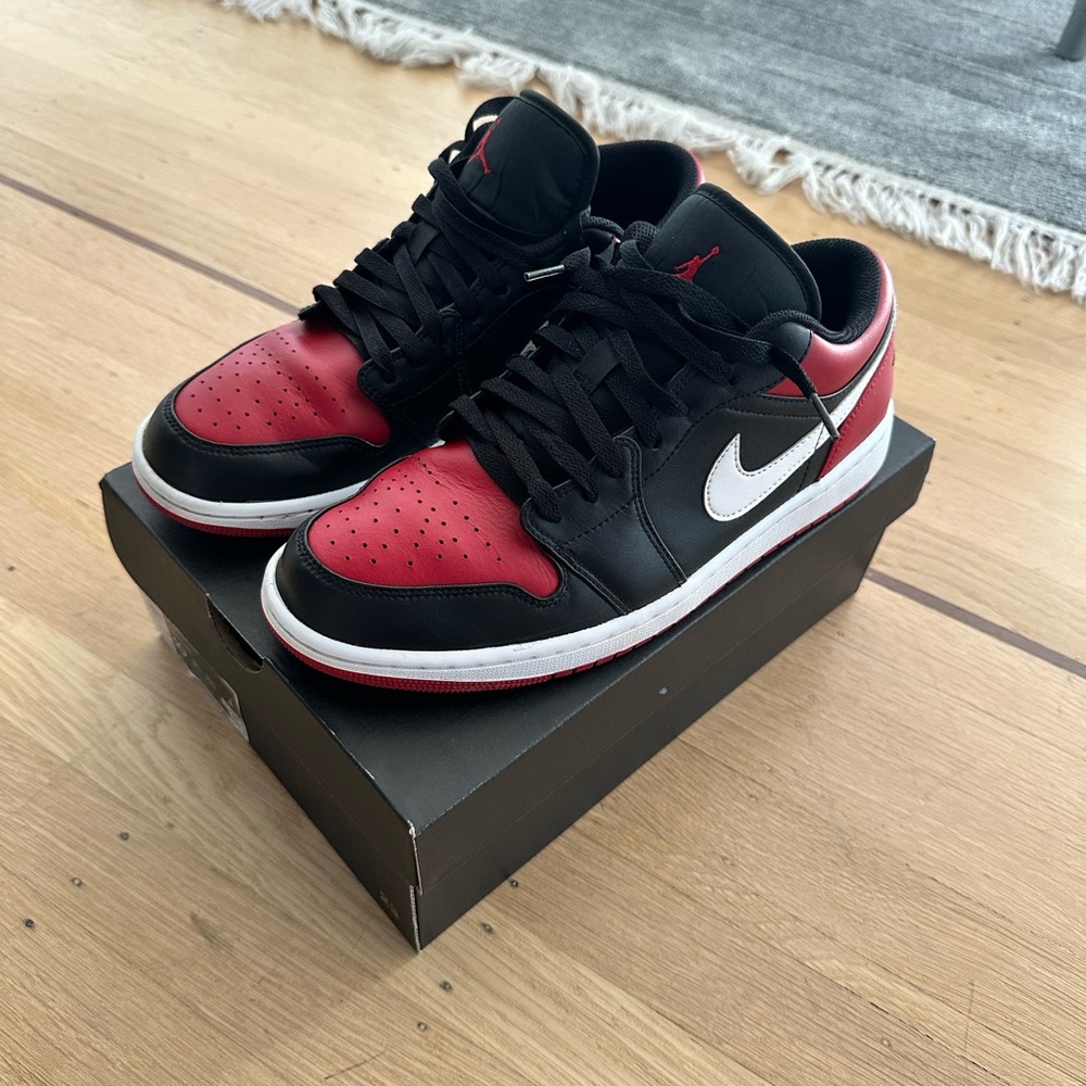 Jordan 1 Low Alternate Bred Toe – Size 10 – Barely Used – With Original Box